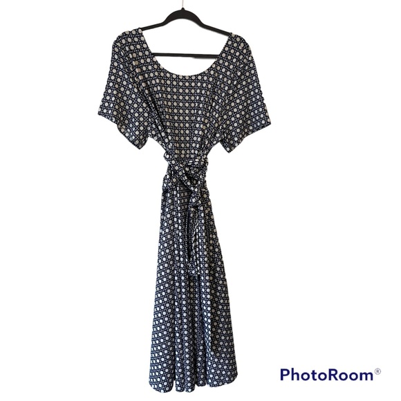 Leota Dresses & Skirts - Leota Blue Geometric Faux Wrap Tie Waist 2X Plus Size Womens Dress